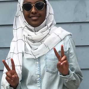 Meet your Posher, Ayesha